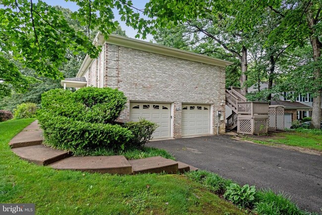 Building Photo - 4157 Waterway Dr