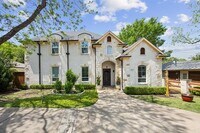 Building Photo - 8525 Briarwood Ln