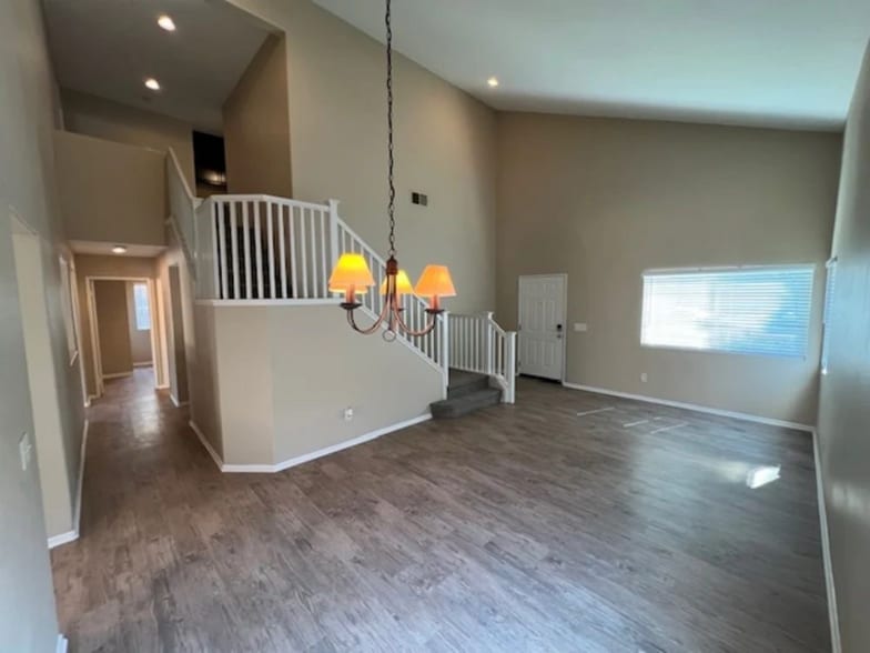 Building Photo - 2024 W Sago Palm Rd