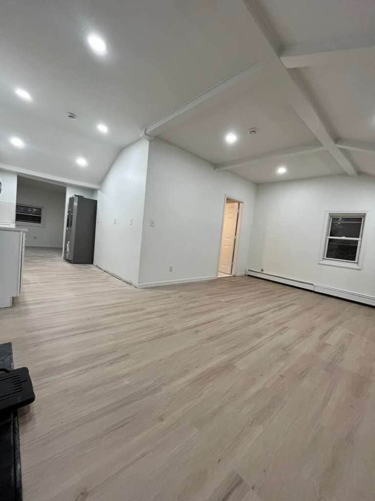 Building Photo - 14 Silver Trl