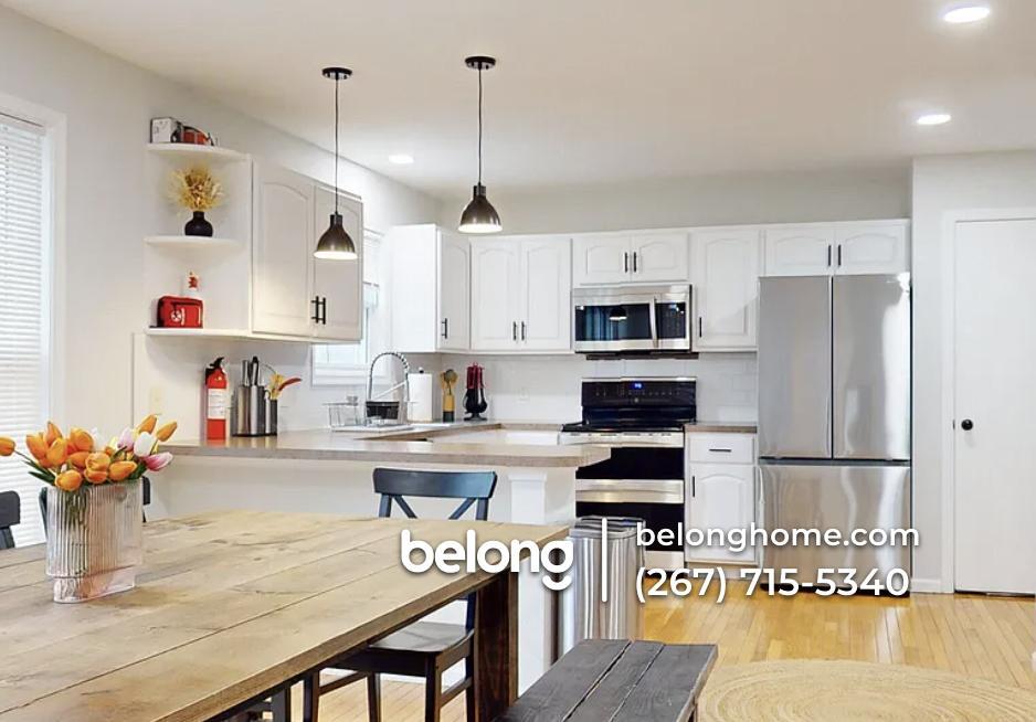 Building Photo - 4140 Devon Dr