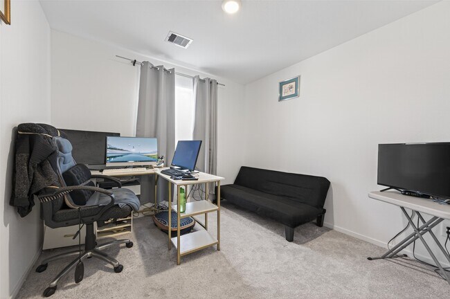 Building Photo - 16703 Rolling Pasture Ln