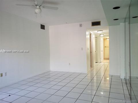 Building Photo - 20860 San Simeon Way