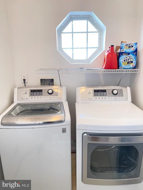 Building Photo - 11222 Bel Aire Ct