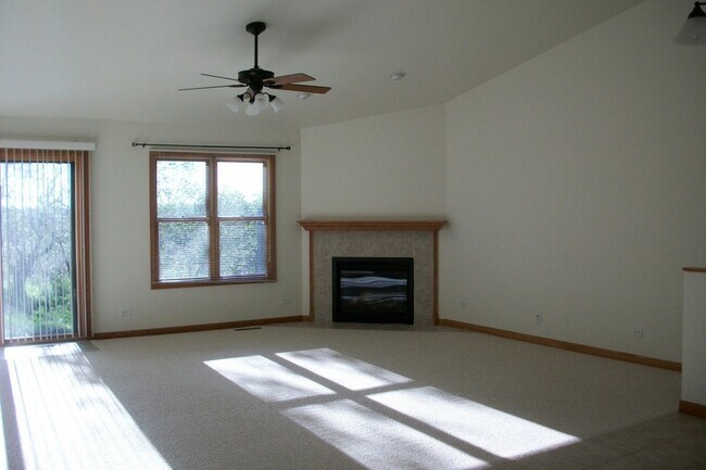Building Photo - 332 Cassidy Ct