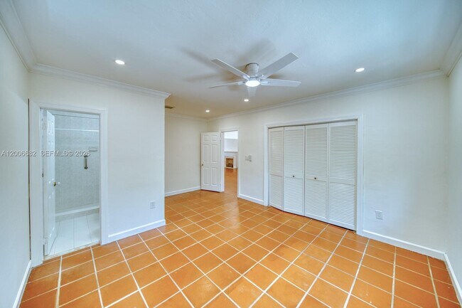 Building Photo - 1435 Blue Rd