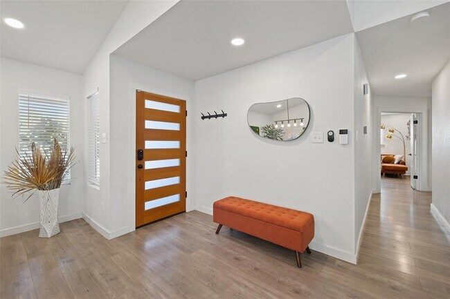 Building Photo - 7503 Gaines Mill Ln