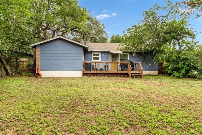 Building Photo - 4705 Menchaca Rd