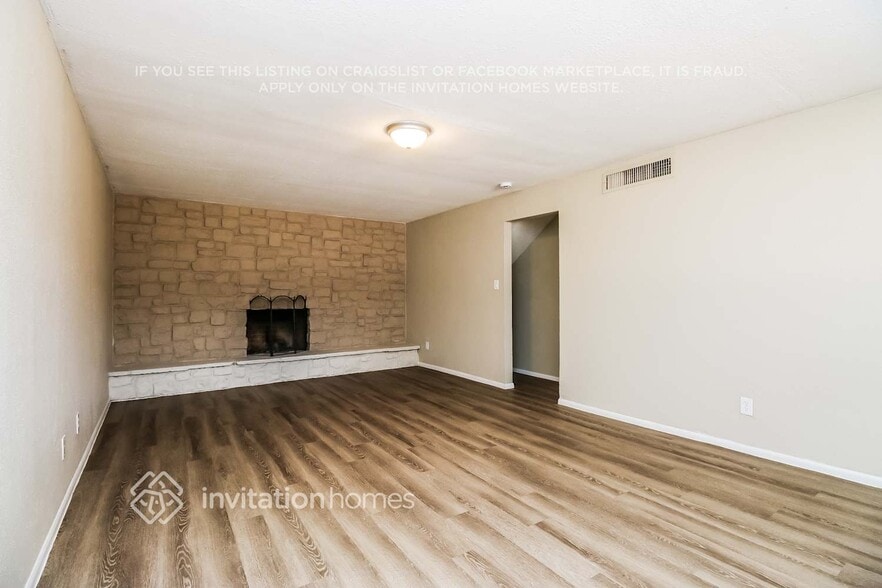 Building Photo - 4335 E Nancy Ln