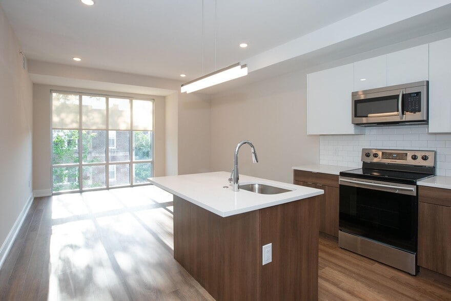 Interior Photo - Spruce Square