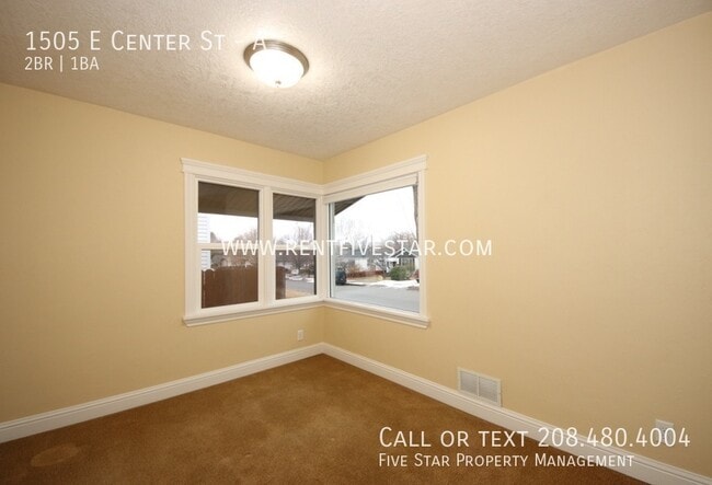Building Photo - 1505 E Center St