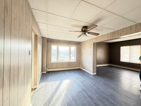 Building Photo - 113 N Center St