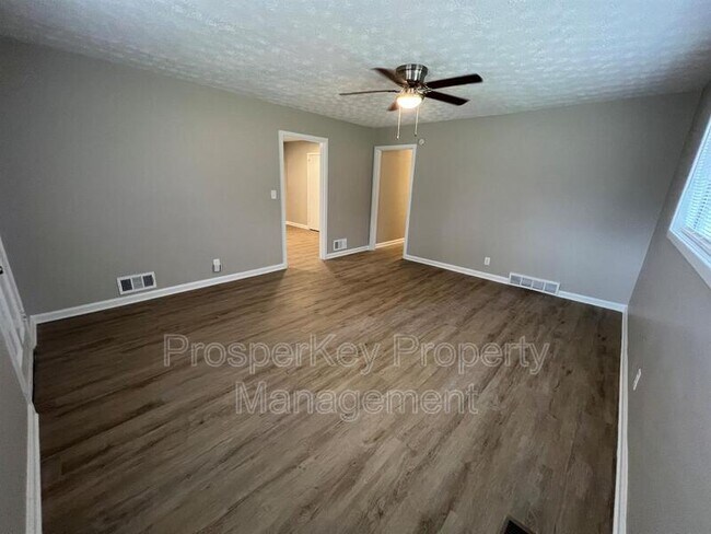 Building Photo - 1 Esquiline Ct