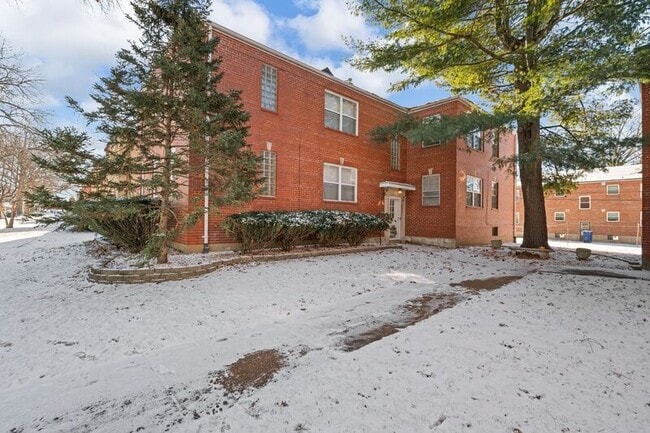 Building Photo - 5836 Sunshine Dr