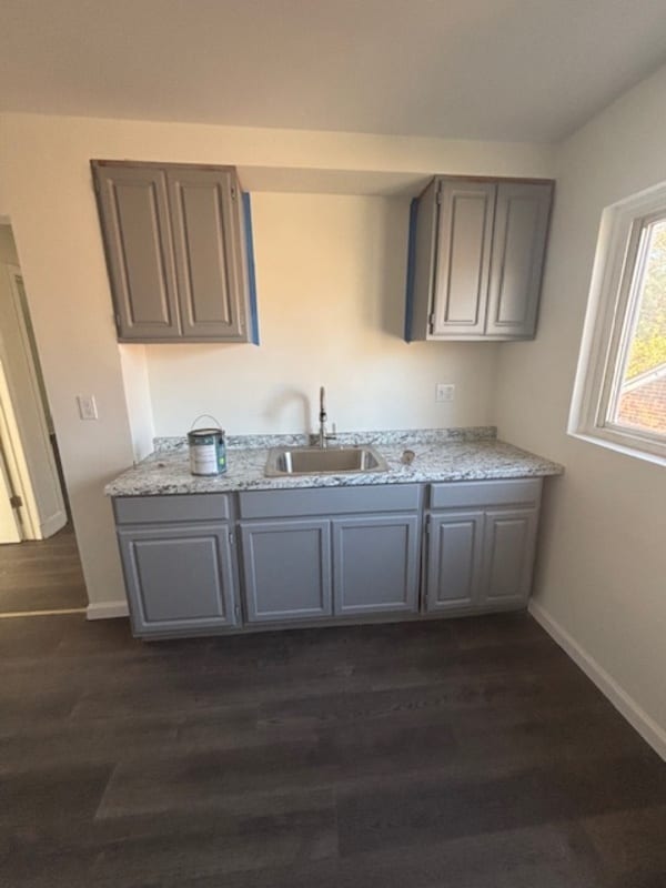 Building Photo - 14125 Winthrop St