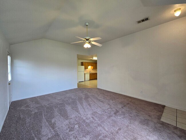Building Photo - 3906 Hitchrock Dr