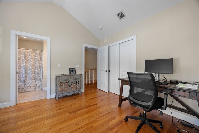 Building Photo - 90 Turtle Brook Rd