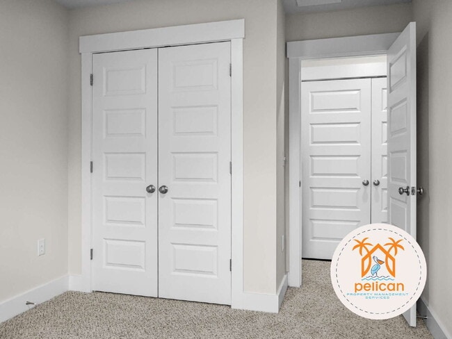 Building Photo - Peaceful Townhome