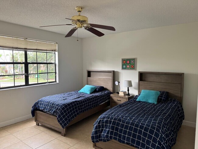 Building Photo - 6650 Montego Bay Blvd