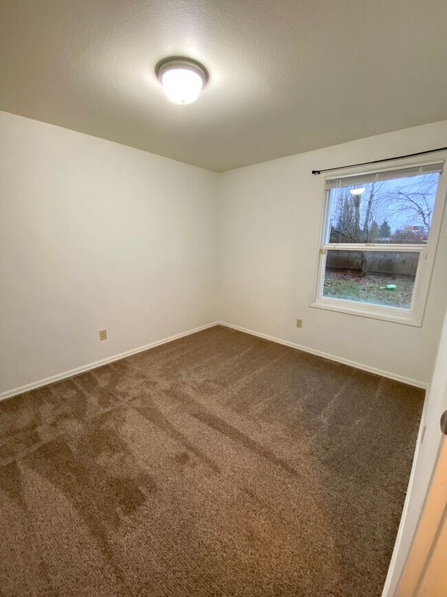Building Photo - 2bd/1ba House in Central Tacoma