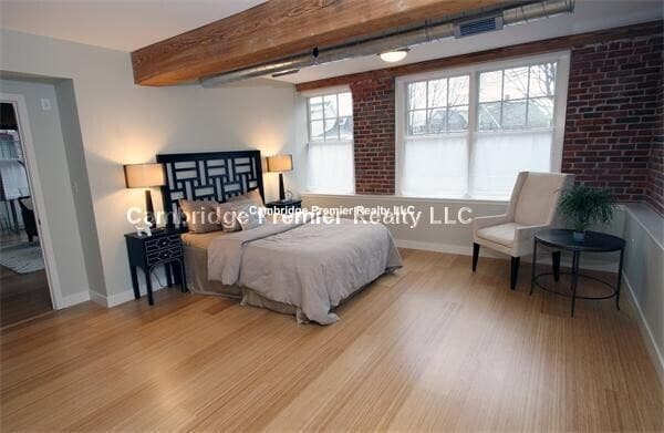 Building Photo - 21 Cottage Park Ave