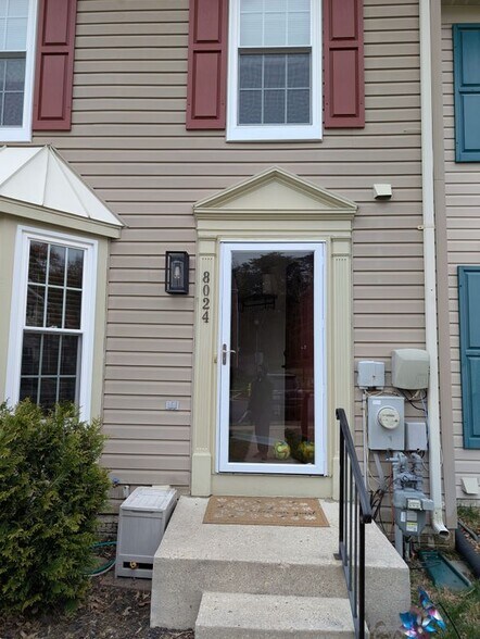 Primary Photo - 8024 Brookmead Ct