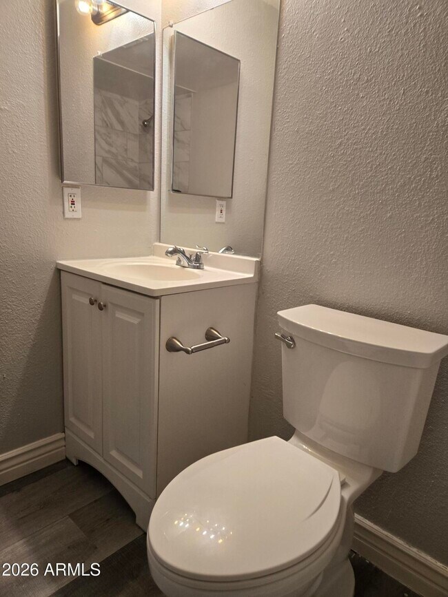 Building Photo - 2674 N 43rd Ave