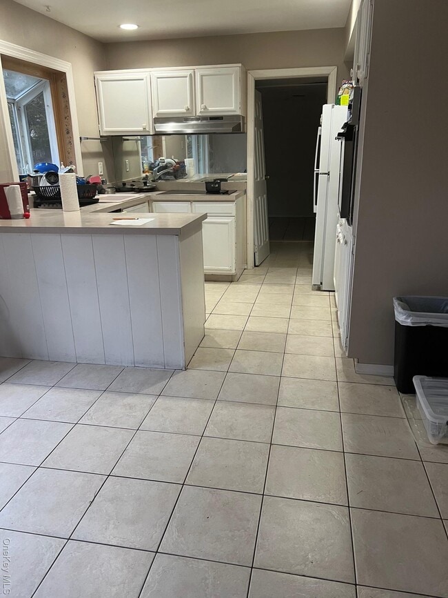 Building Photo - 30 Madeley Ln