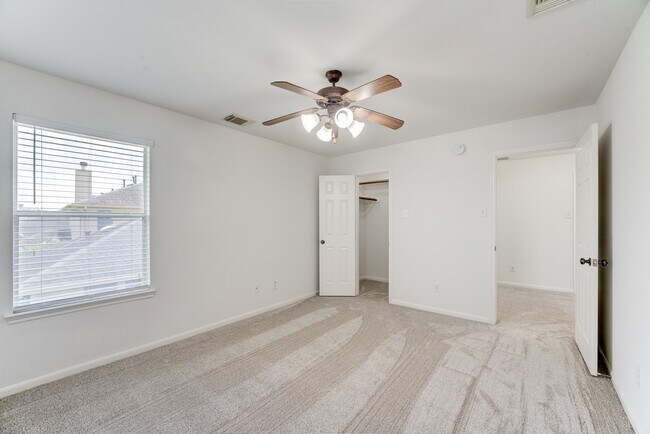 Building Photo - 16906 Shoal Park Dr