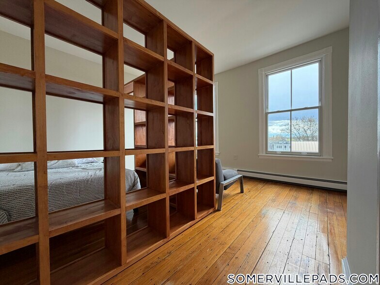 Building Photo - 367 Somerville Ave