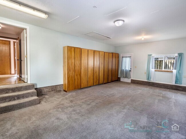 Building Photo - Charming 3-bedroom, 2-bath home in Seaside