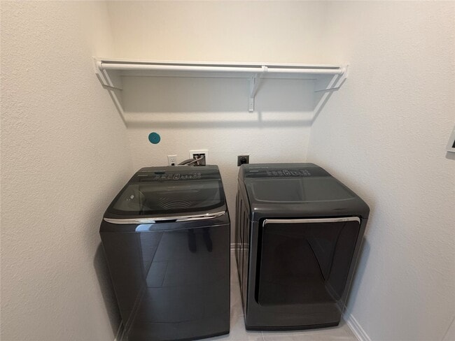 Building Photo - 2877 Grand Anse Dr