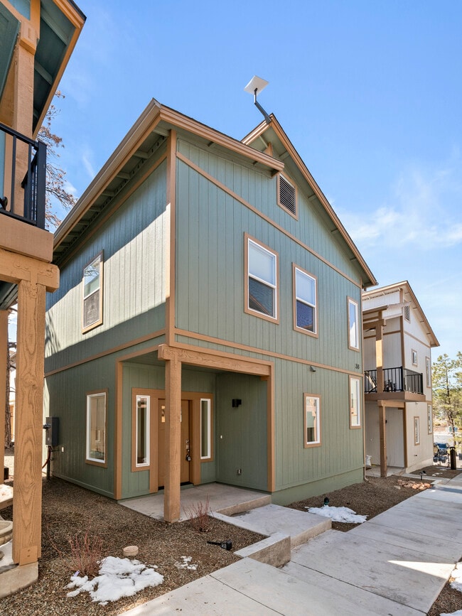Building Photo - 38 E Butler Ave