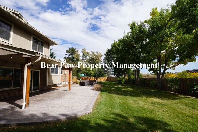 Building Photo - Lovely 4 Bedroom Home Golden!!