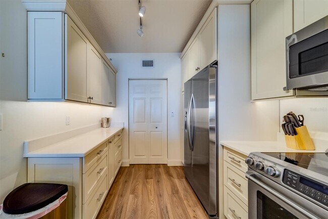 Building Photo - 16500 Gulf Blvd