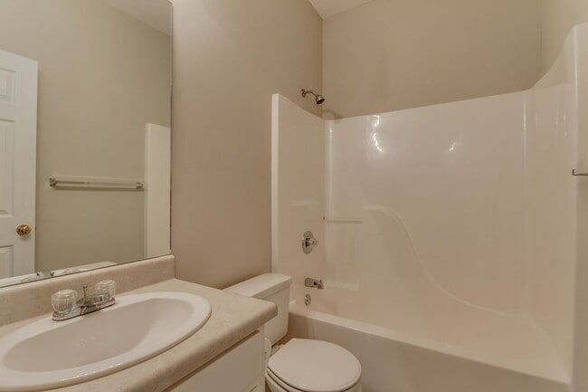 Building Photo - Available Now - East Tuscaloosa