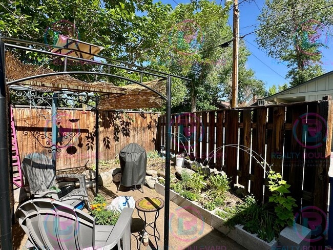 Building Photo - Charming 1-Bedroom Home in Desirable Old Southwest Reno – Lush Yard, Bonus Room & Unique Character!