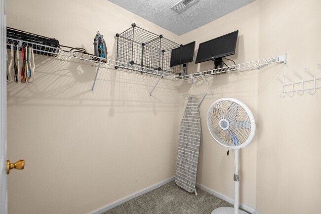 Building Photo - 5000 Windsor Green Way