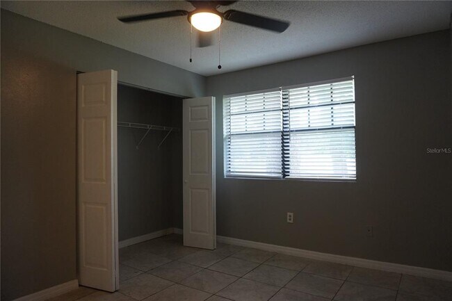Building Photo - 12401 Oak Cedar Pl