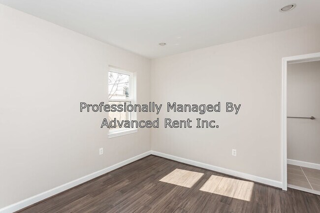 Building Photo - 2800 Miles Ave