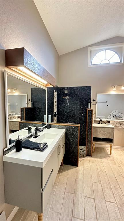 Building Photo - 790 Pine Shores Cir