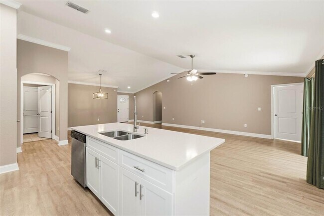 Building Photo - 4222 Deeson Rd