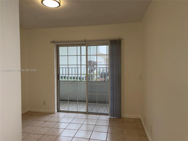 Building Photo - 10441 Mahogany Key Cir