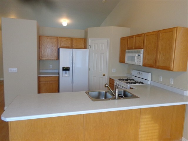 Building Photo - 6115 W Cherry Springs Ct