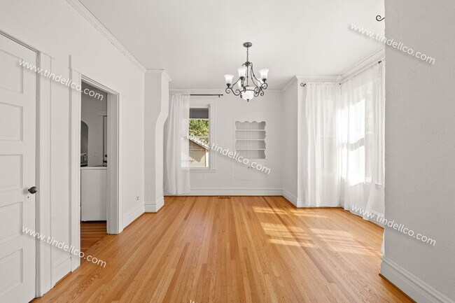 Building Photo - University Park Farmhouse with Yard, Deck ...