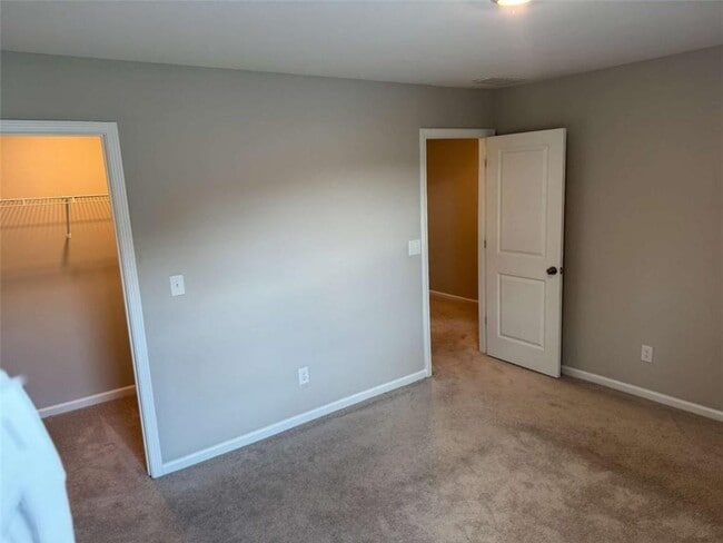 Building Photo - 312 Grey Falcon Ave