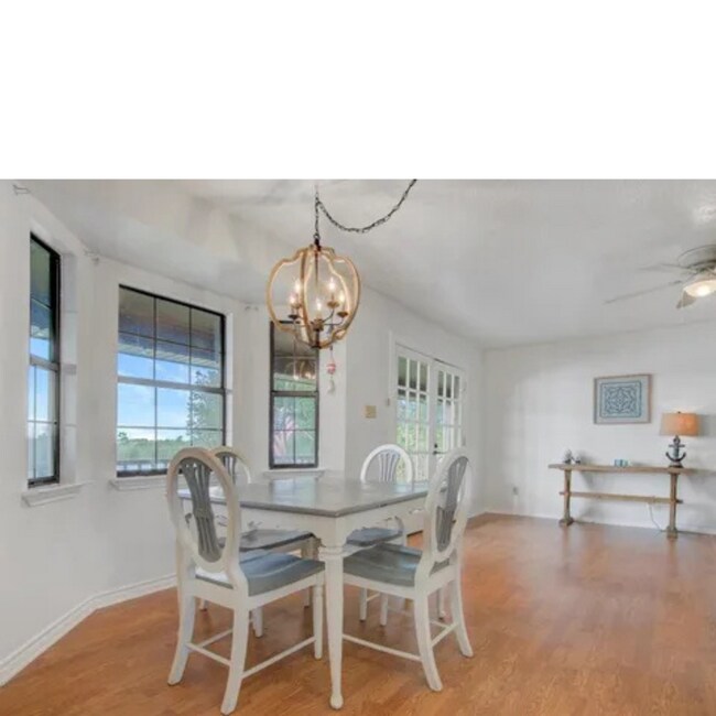 Building Photo - 1265 Hillebrandt Acres