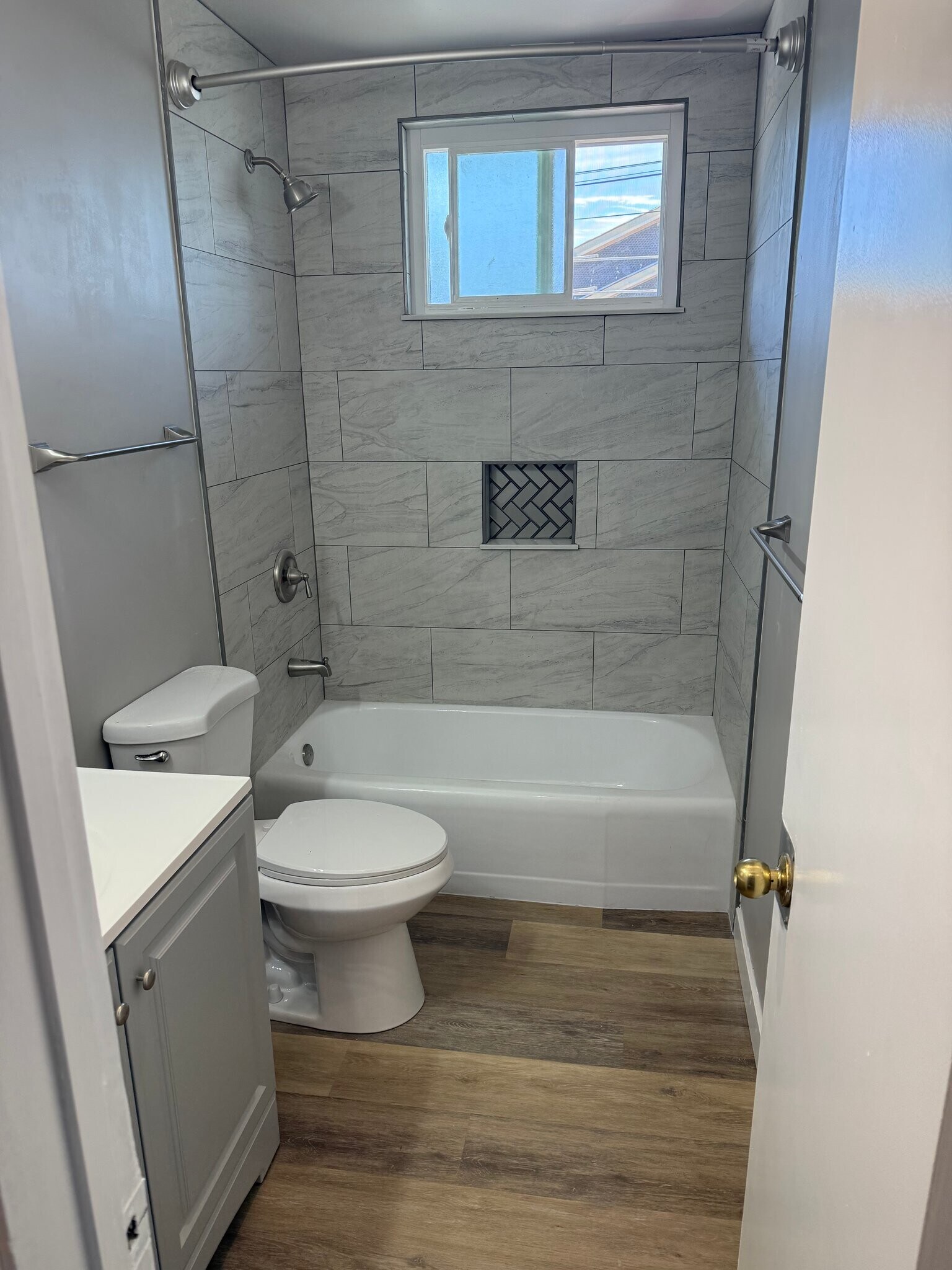 Building Photo - 474 Delaware St