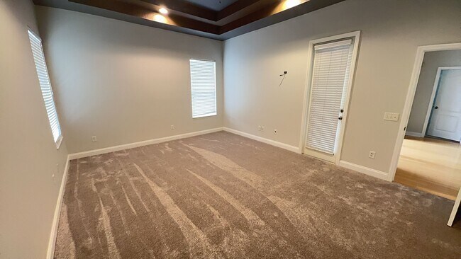 Building Photo - 4 Bedroom Home For Rent in Lutz!
