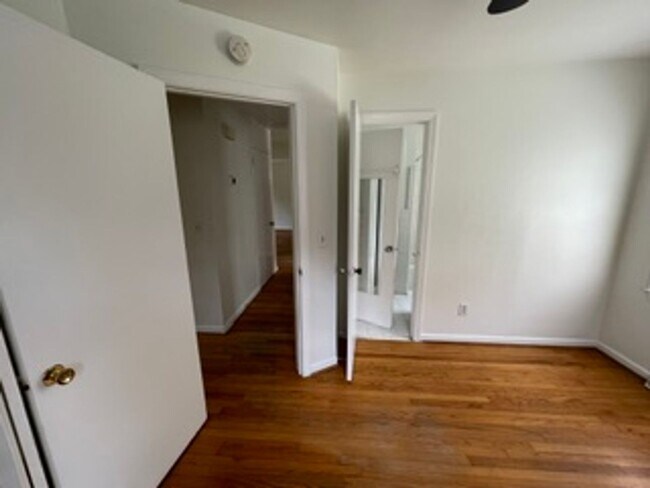 Building Photo - 1509B Harbor View Rd